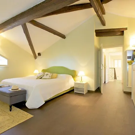 Luxurious In Italian Lakes Region With Pool Vila *