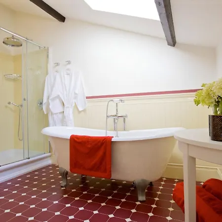 Luxurious In Italian Lakes Region With Pool Vila Premeno